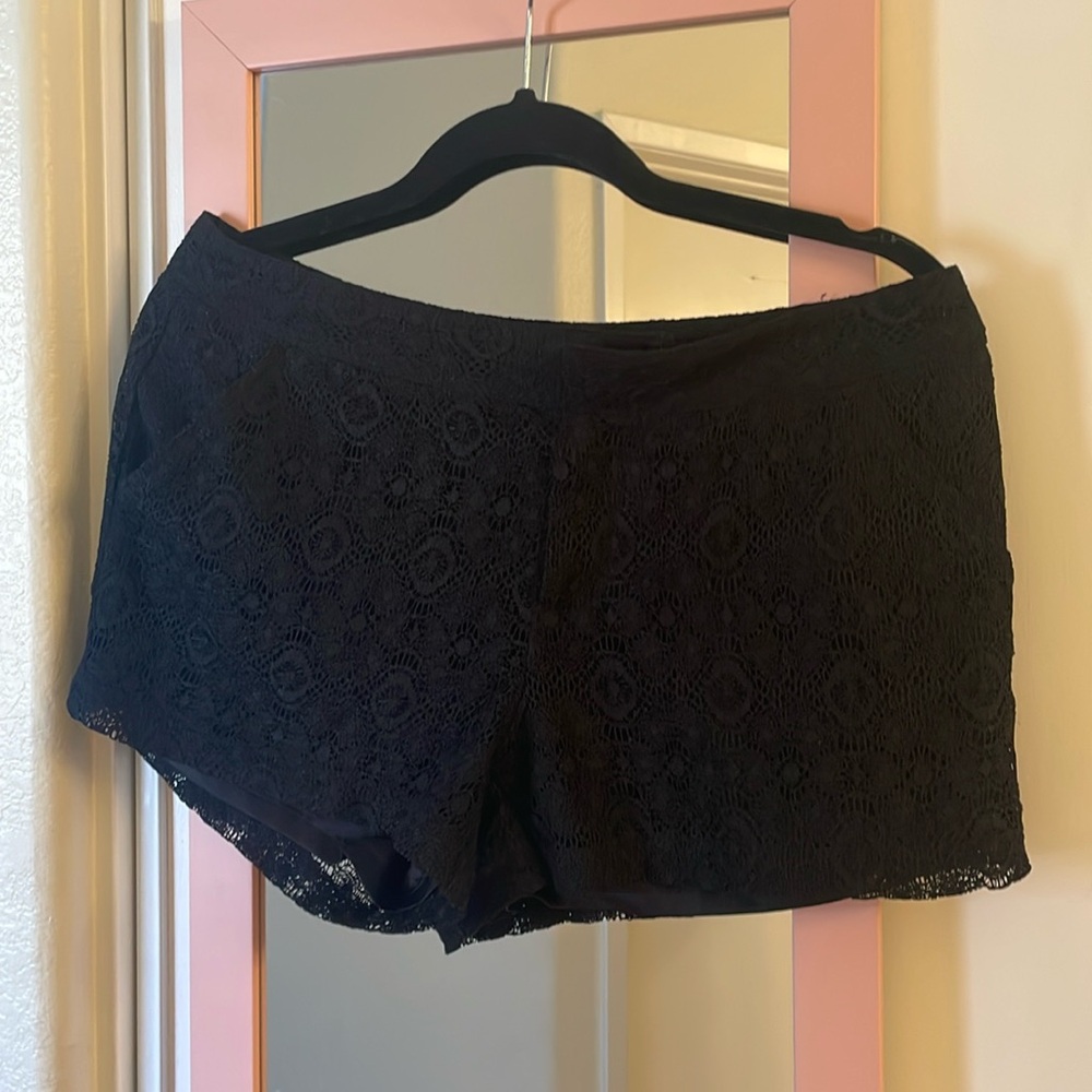 GUESS shorts